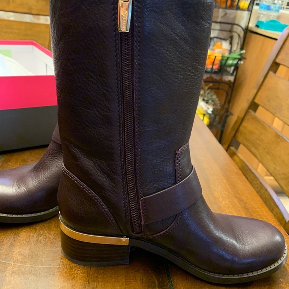 VINCE CAMUTO WINDY MID CALF MOTO BOOTS Leather - Picture 6 of 8